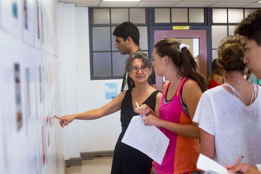 Professor Yolanda Padilla with students